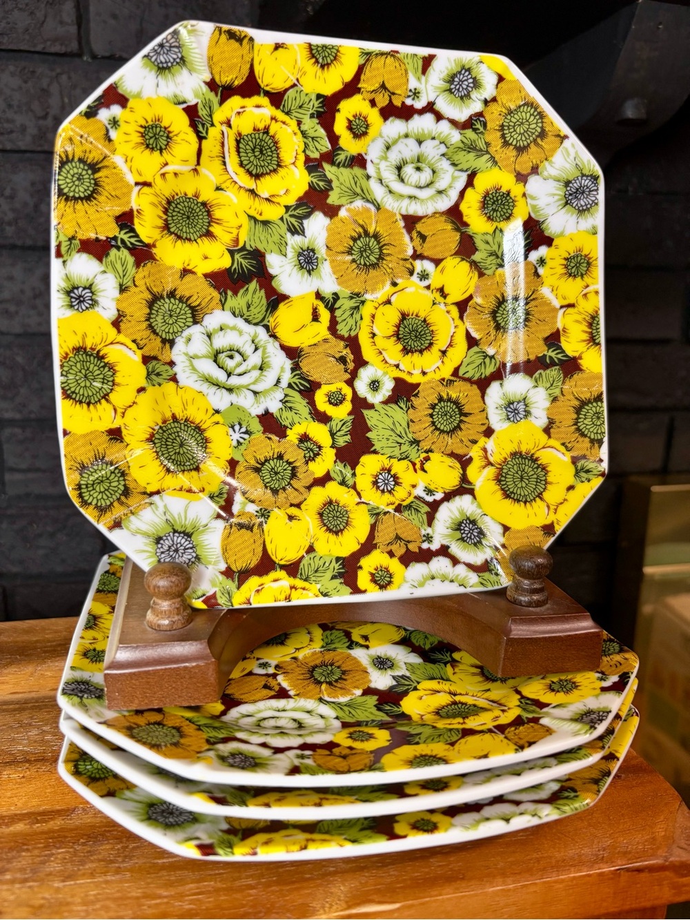 “Flower Power” MCM Kitchen 1970s-era octagon plates dishes Chintz  Vintage